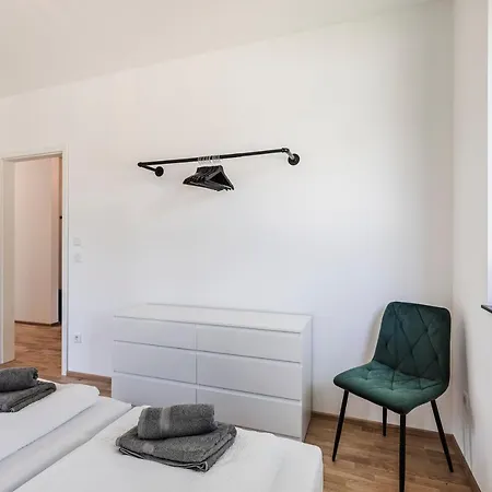 Jama Pur, Freies Parken, Gruppe&familie Aparthotel 4*
